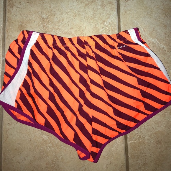 Nike athletic shorts - Picture 4 of 4